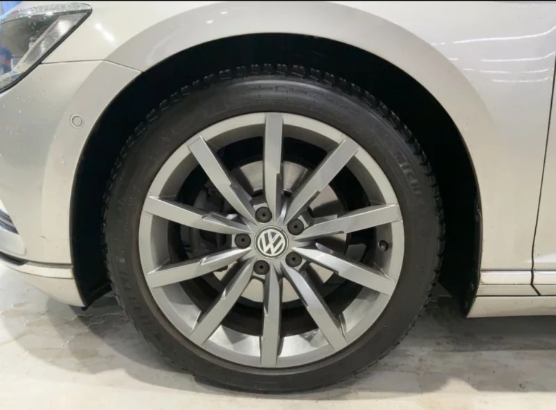 VW Passat 2.0TDI 4MOTION 190кс* HeadUp* DIGITAL* Memory* Mas, снимка 7 - Автомобили и джипове - 53281387