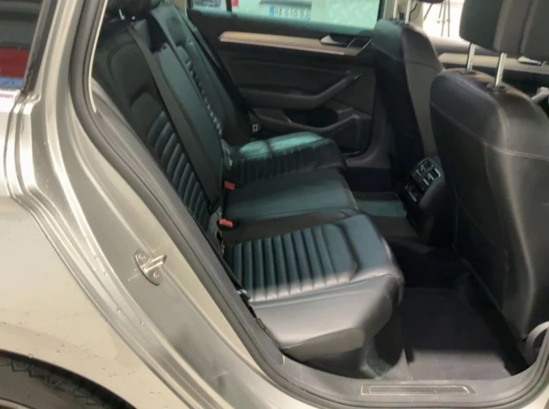 VW Passat 2.0TDI 4MOTION 190кс* HeadUp* DIGITAL* Memory* Mas, снимка 12 - Автомобили и джипове - 53281387