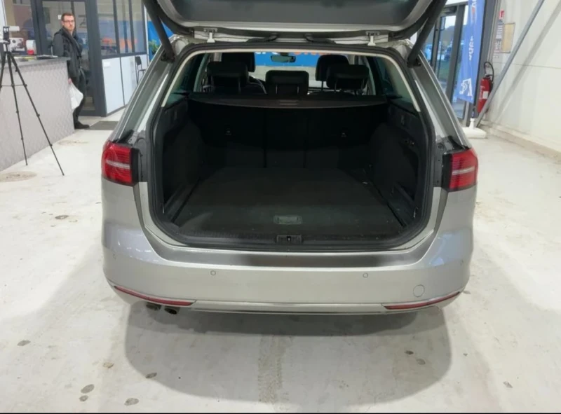 VW Passat 2.0TDI 4MOTION 190кс* HeadUp* DIGITAL* Memory* Mas, снимка 6 - Автомобили и джипове - 53281387