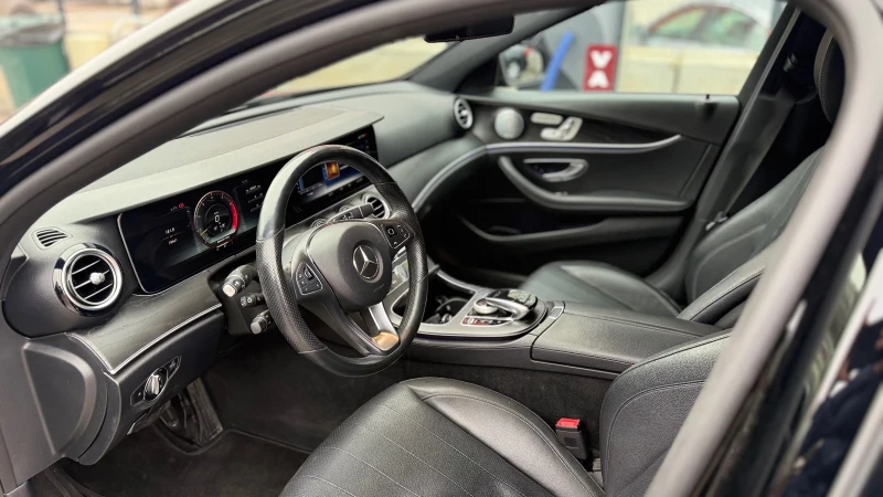 Mercedes-Benz E 400 4Matic/AMG Line/78000Km/Burmester/Panorama, снимка 9 - Автомобили и джипове - 53541153