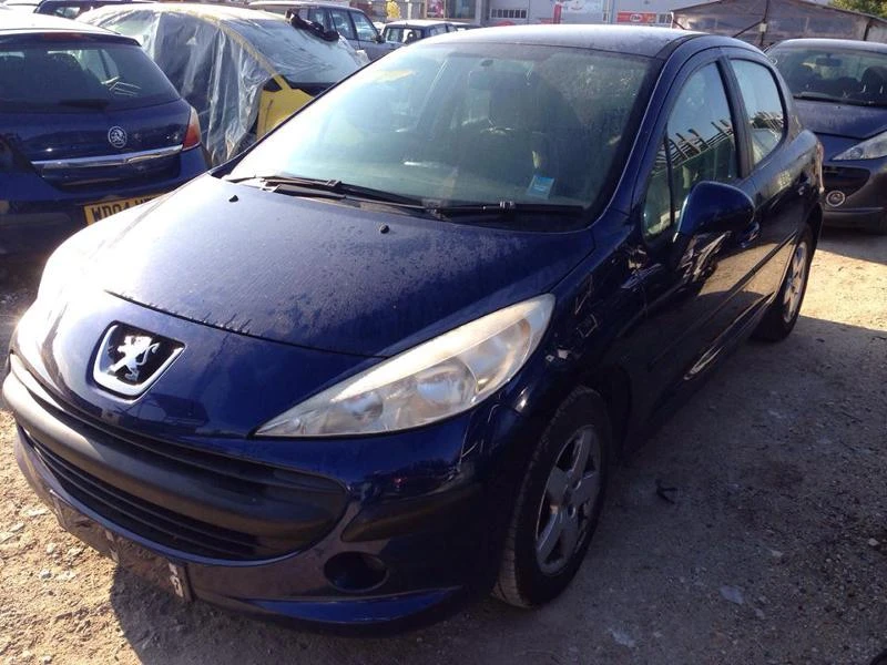 Peugeot 207 1.4i 16v, снимка 6 - Автомобили и джипове - 19559780