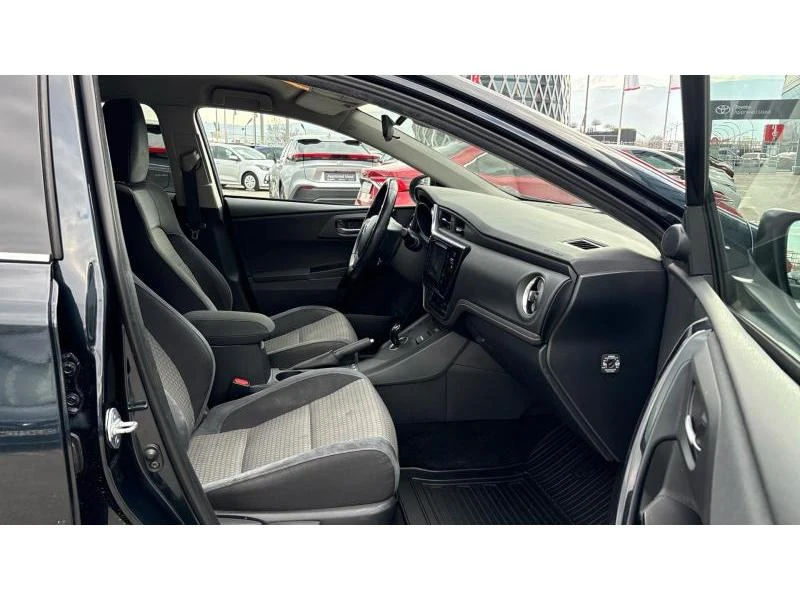 Toyota Auris TS 1.8HSD LUNA PLUS, снимка 6 - Автомобили и джипове - 54133151