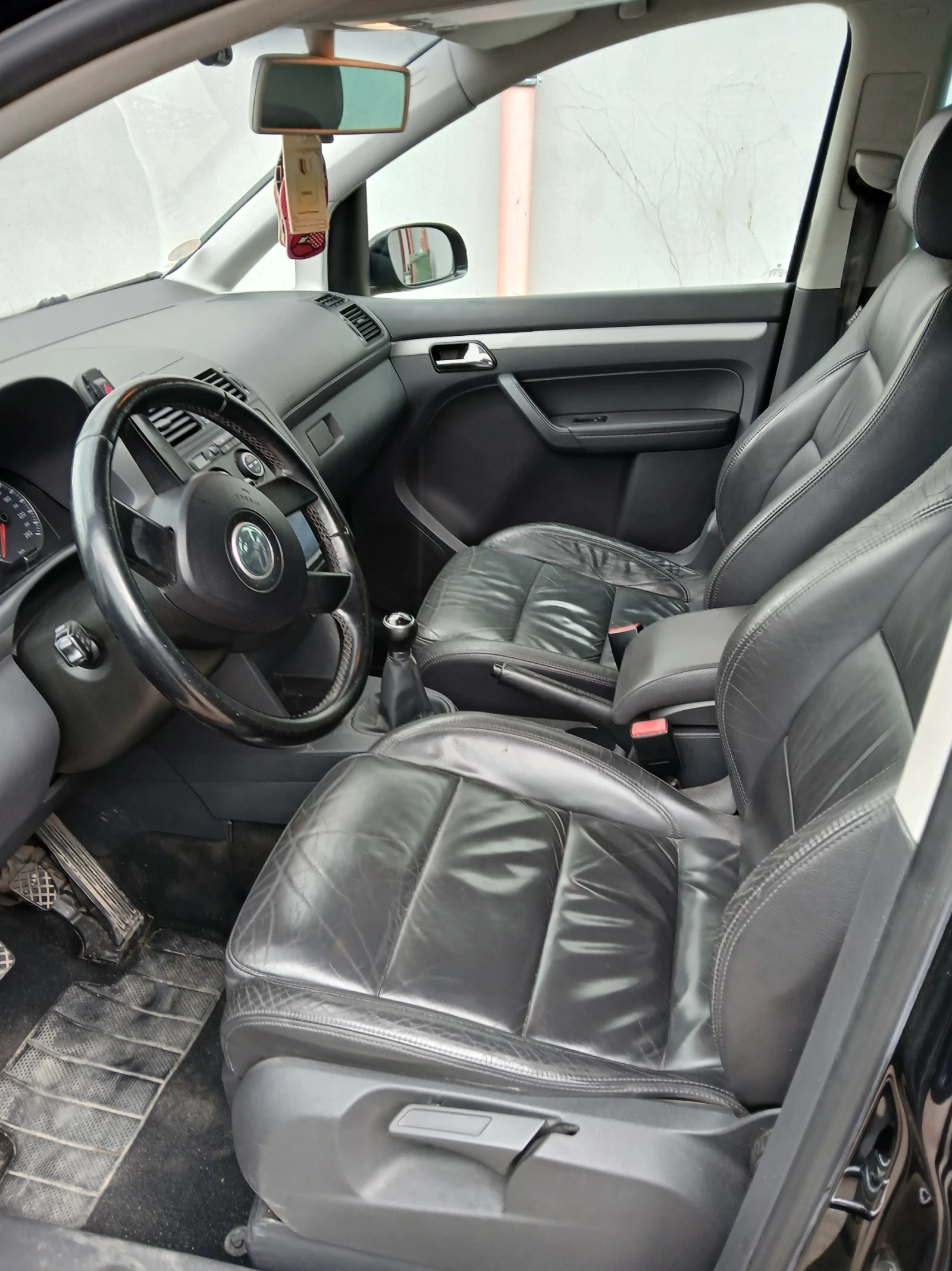 VW Touran 2.0 170 к.с. - изображение 8