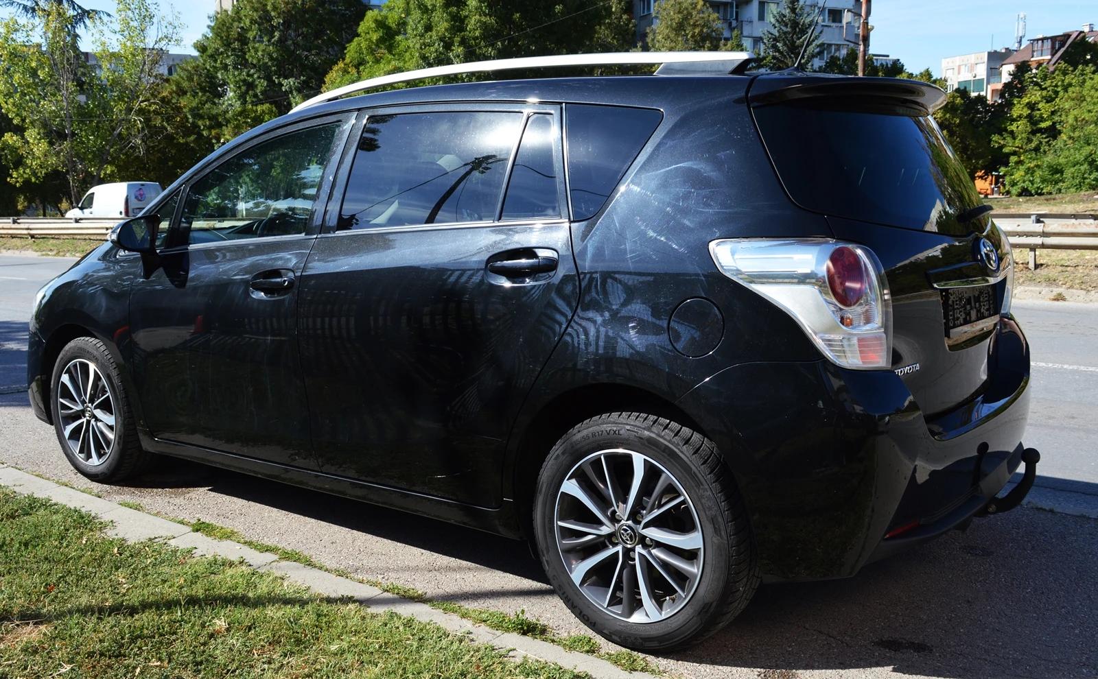 Toyota Verso 1.8i AUTOMAT 7 МЕСТА ШВЕЙЦАРИЯ - изображение 6