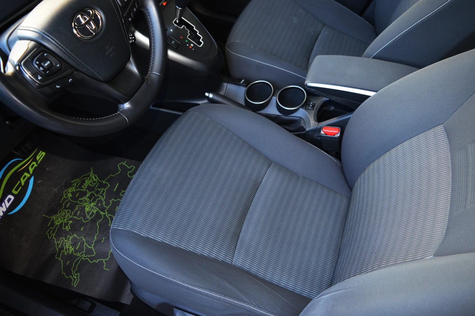 Toyota Verso 1.8i AUTOMAT 7 МЕСТА ШВЕЙЦАРИЯ - изображение 8