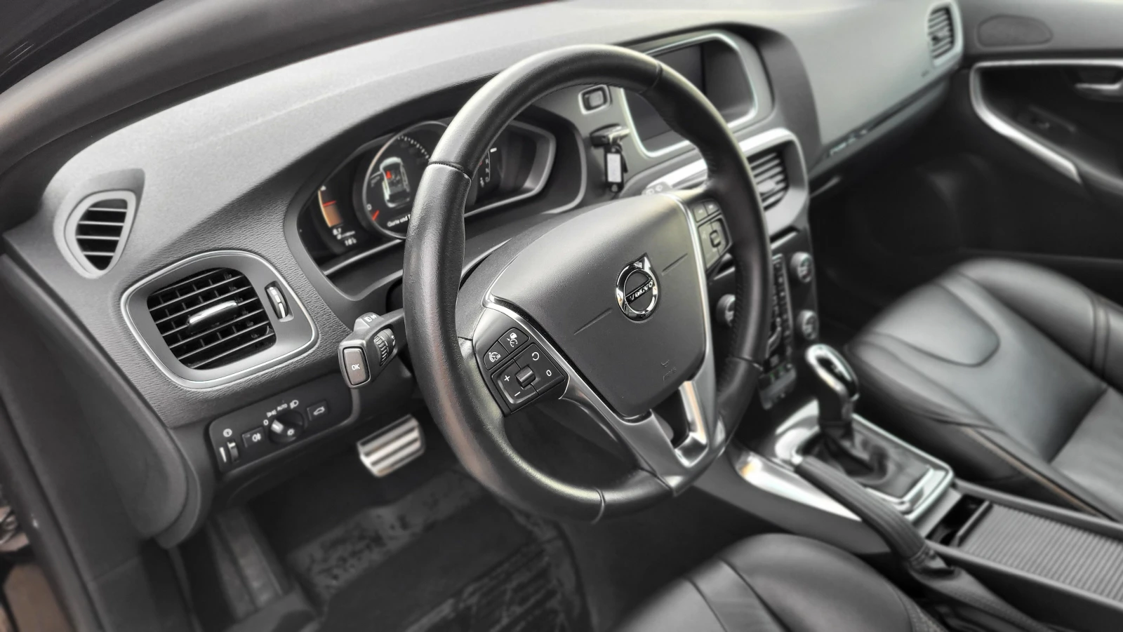 Volvo V40 Cross Country 2.0i | Mobile.bg   11