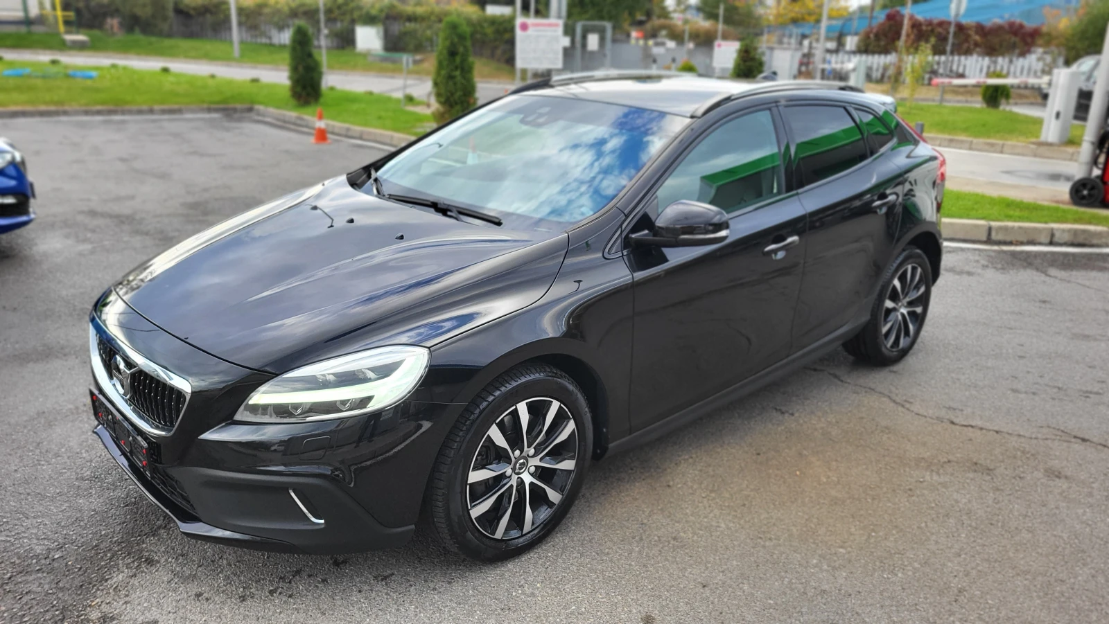 Volvo V40 Cross Country 2.0i - изображение 2