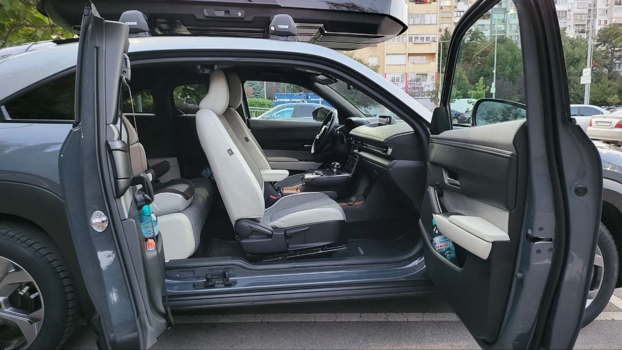 Mazda MX-30 e-SKYACTIV  | Mobile.bg   13