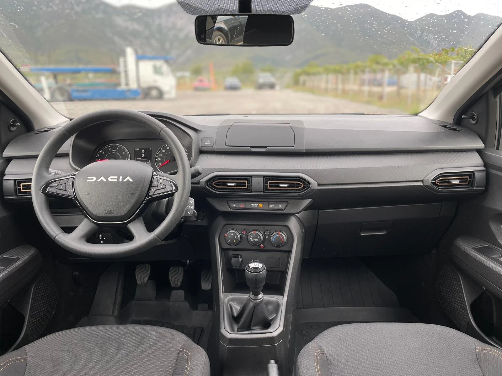 Dacia Sandero | Mobile.bg   12