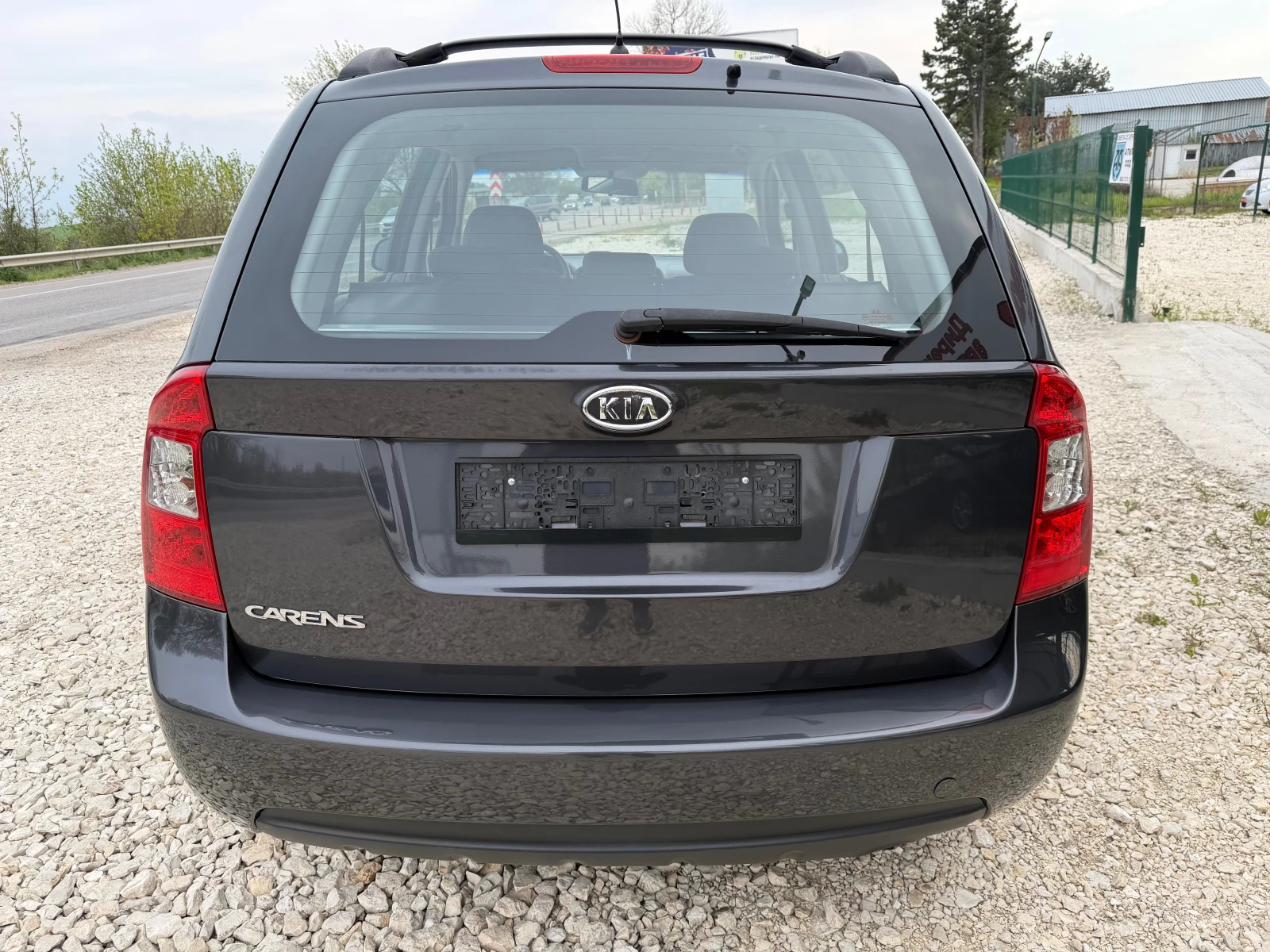 Kia Carens 2.0i/144p.s-Facelift, снимка 6 - Автомобили и джипове - 52806989