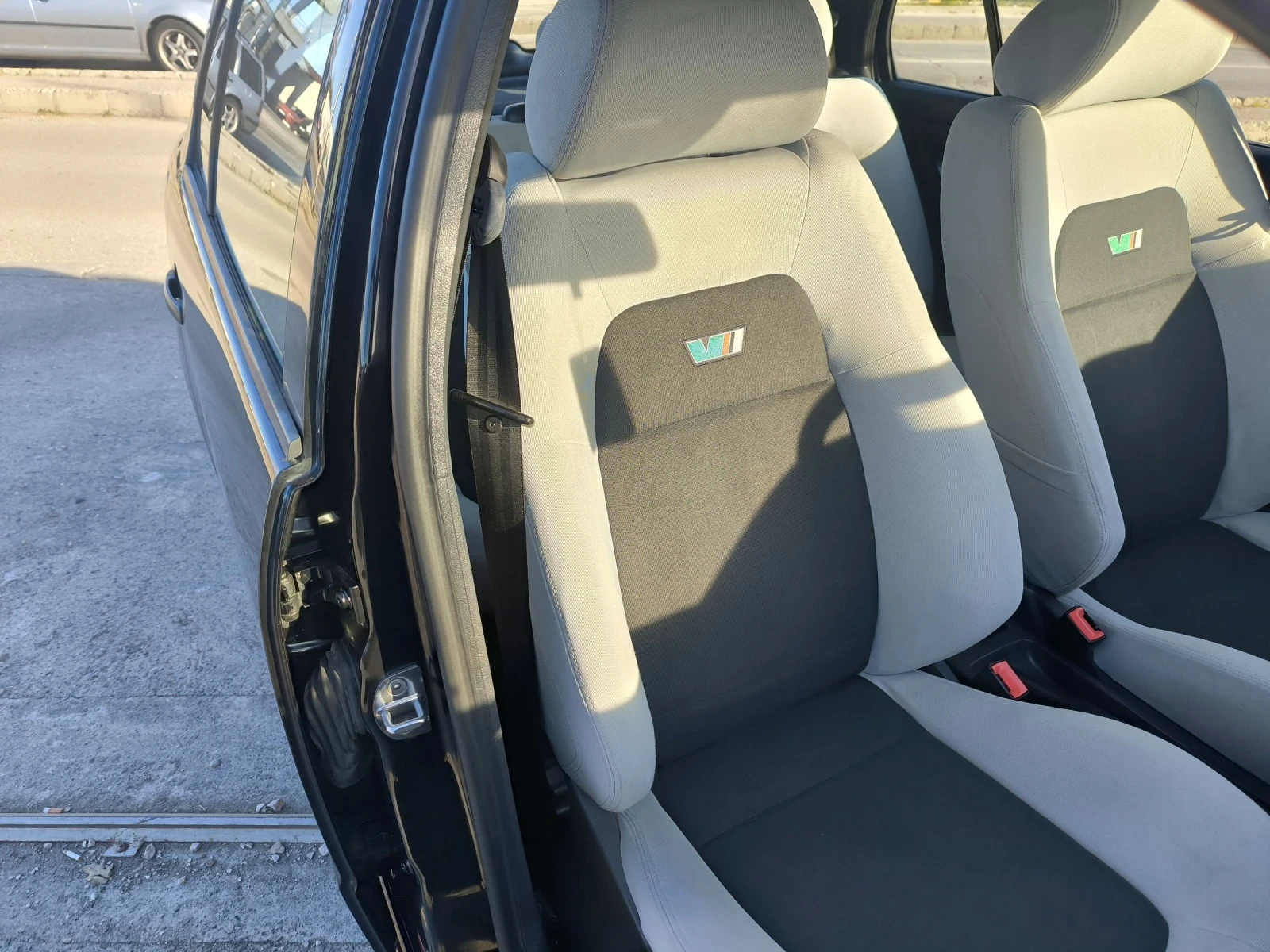 Skoda Fabia 1.9TDI VRS 131kc - изображение 8