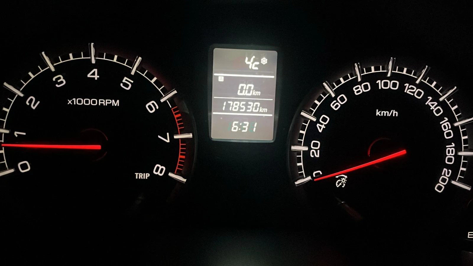 Suzuki Swift  - изображение 10