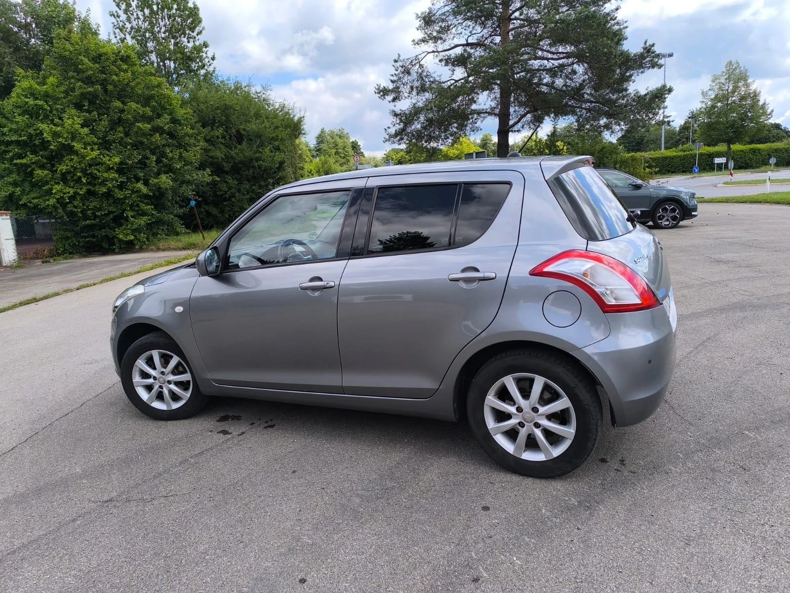 Suzuki Swift  - изображение 5