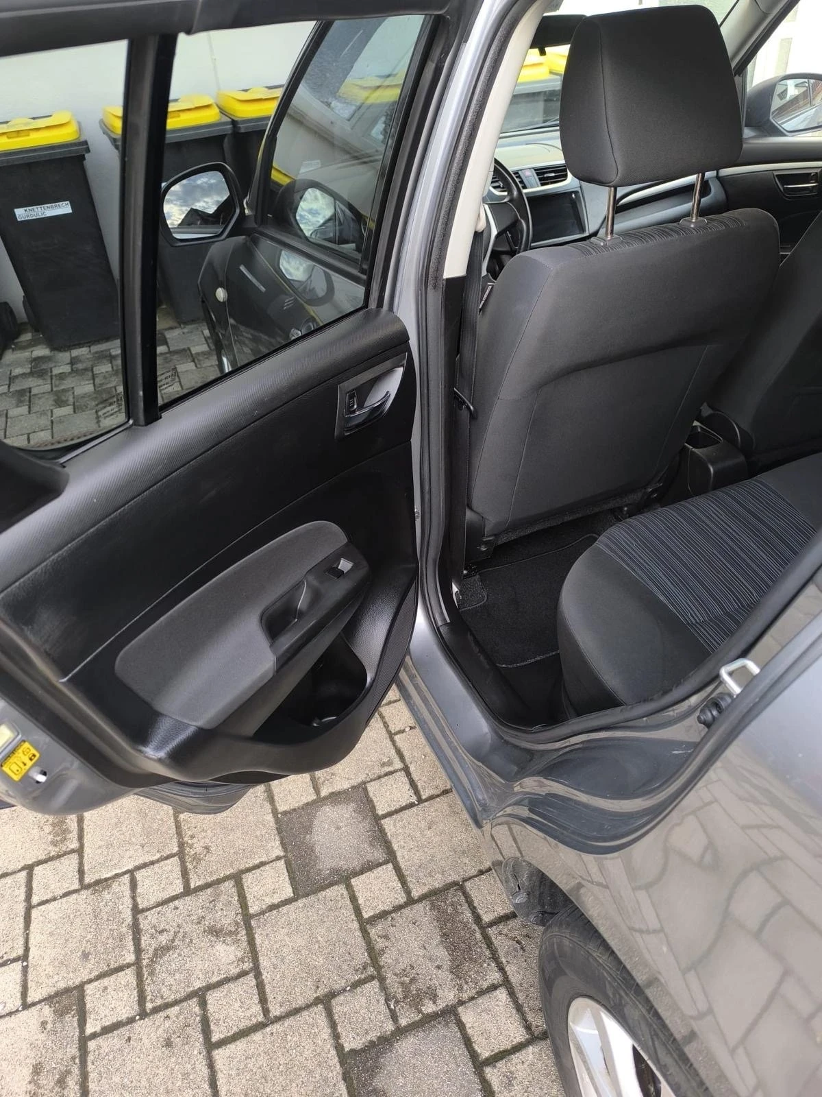 Suzuki Swift | Mobile.bg � ����������� 12