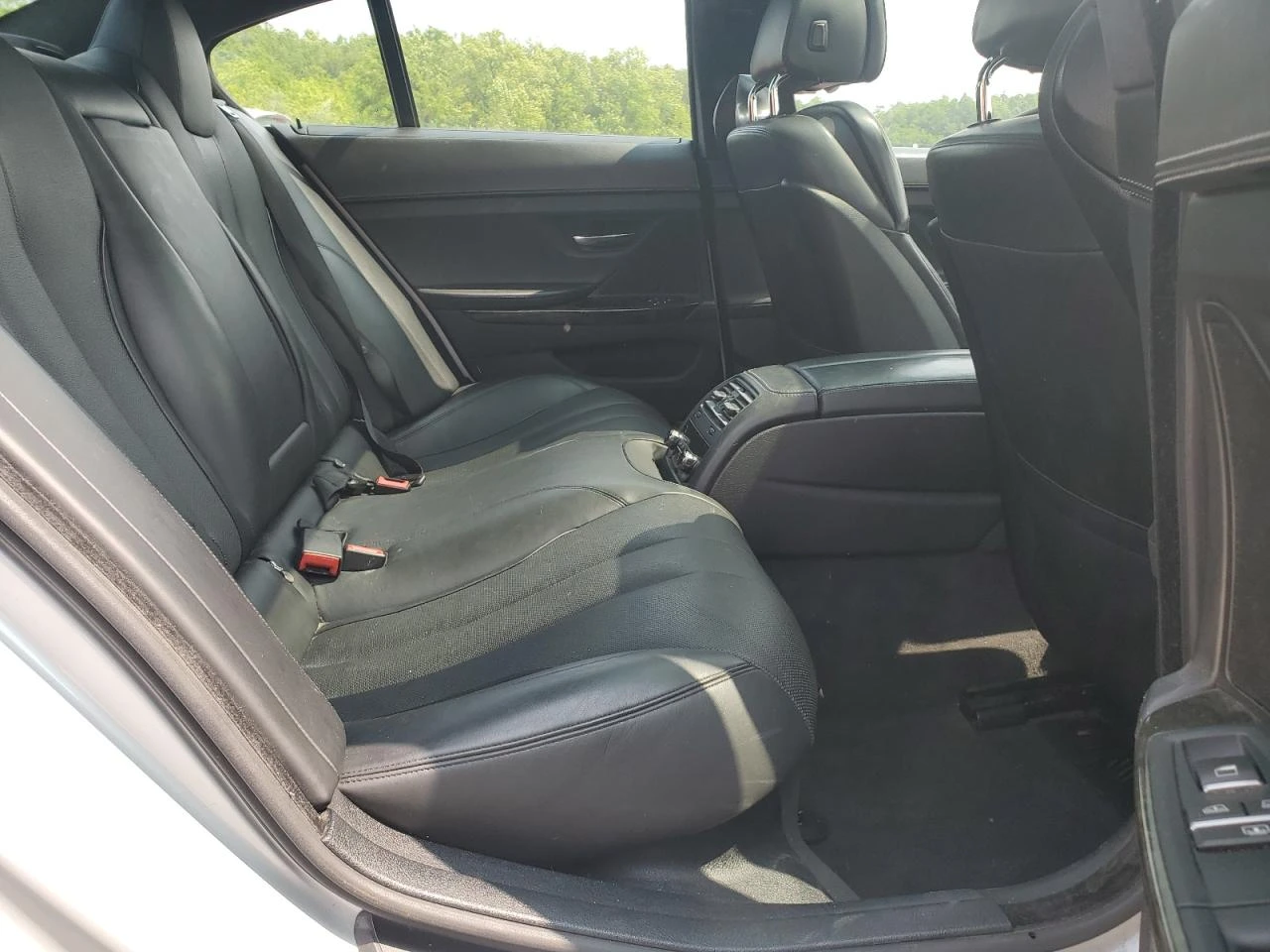 BMW 650 Xdrive* harman/kardon* подгрев* обдухване* 360* , снимка 8 - Автомобили и джипове - 53837680