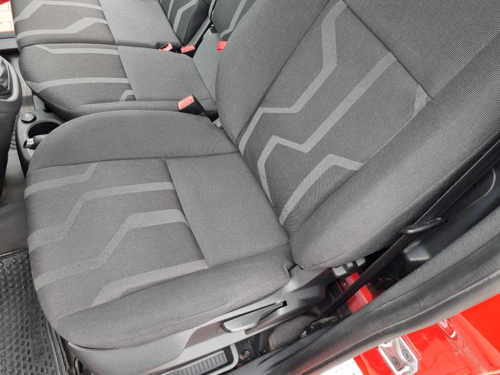Ford Connect MAXI= 3 МЕСТА= 1.6TDCi-116ps КЛИМАТИК* 2015г.EURO5, снимка 9 - Автомобили и джипове - 54284404