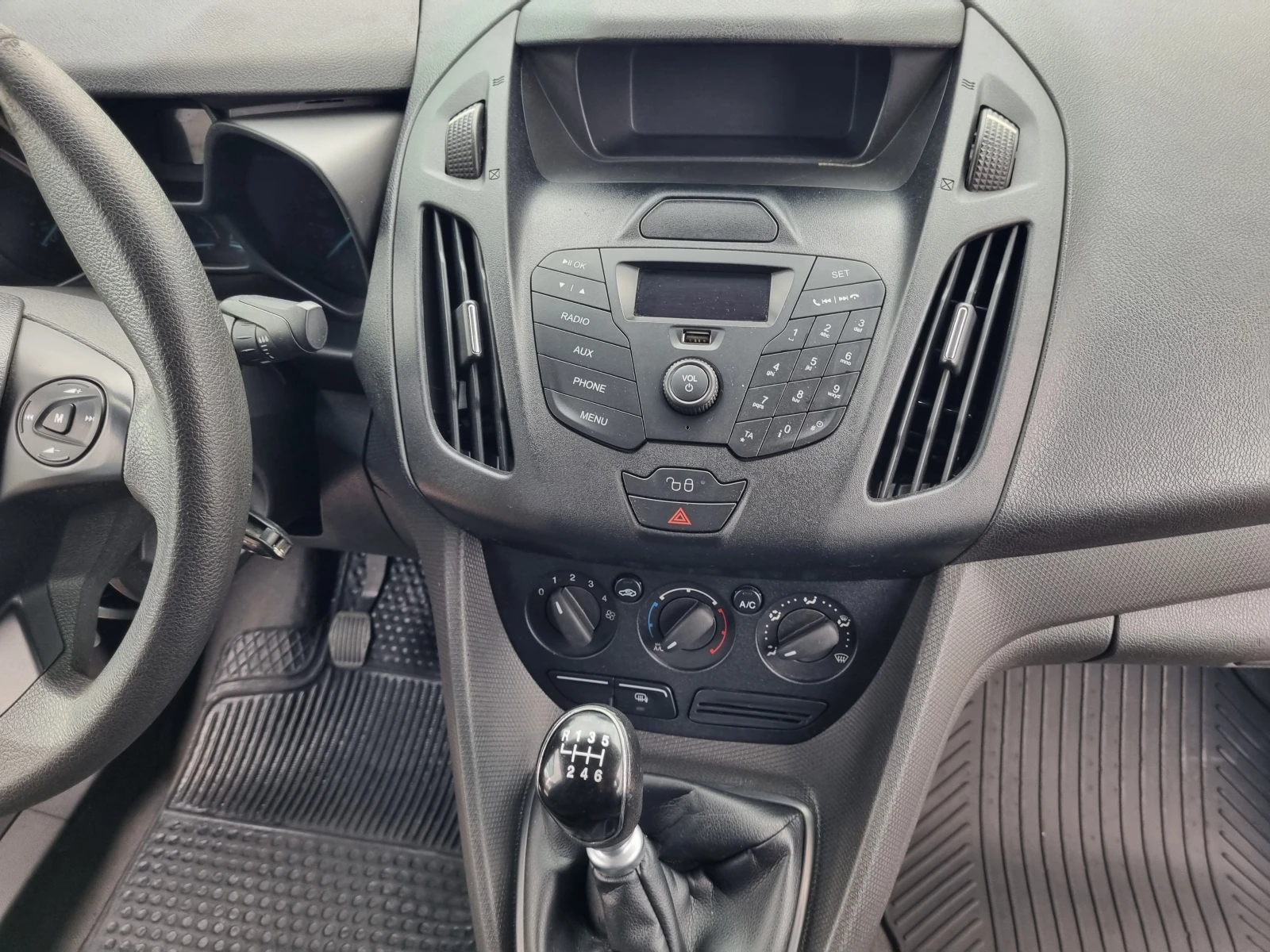 Ford Connect MAXI= 3 МЕСТА= 1.6TDCi-116ps КЛИМАТИК* 2015г.EURO5, снимка 13 - Автомобили и джипове - 54284404