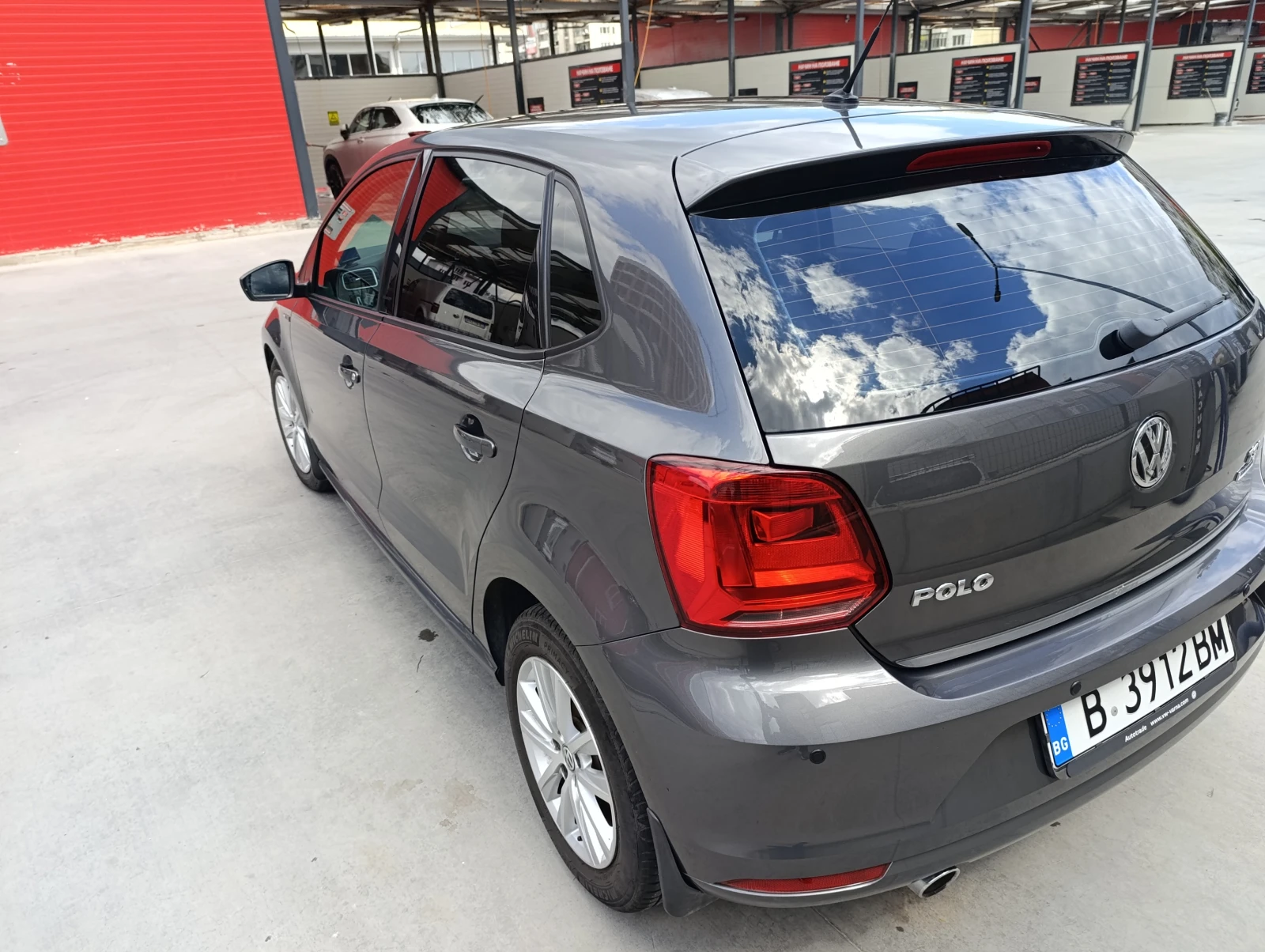 VW Polo, снимка 5 - Автомобили и джипове - 54245619