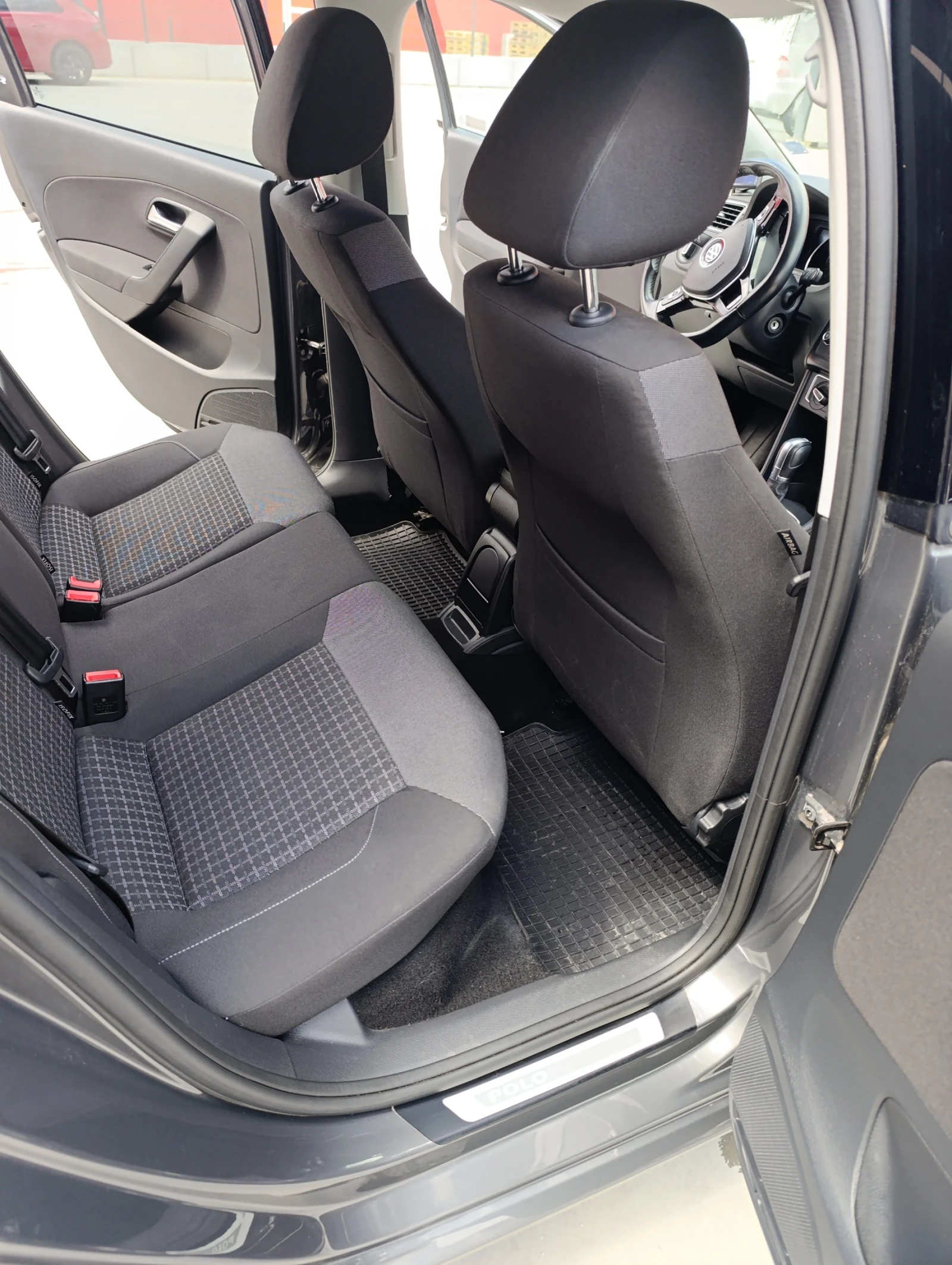 VW Polo, снимка 11 - Автомобили и джипове - 54245619