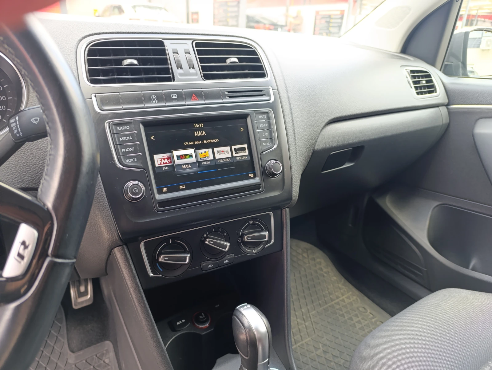 VW Polo, снимка 7 - Автомобили и джипове - 54245619