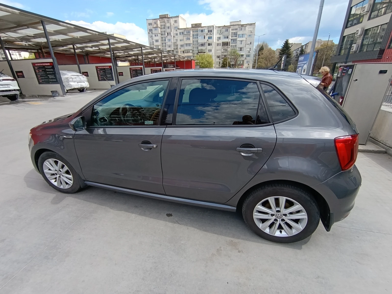 VW Polo, снимка 4 - Автомобили и джипове - 54245619