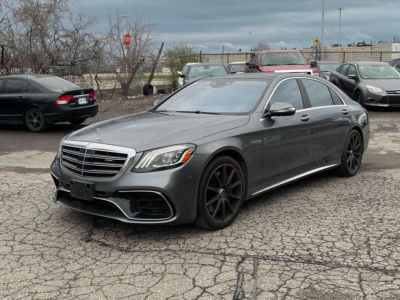 Mercedes-Benz S 63 * AMG * МАСАЖИ * ДИСТРОНИК * ВАКУУМ * ОБУХВАНЕ * 