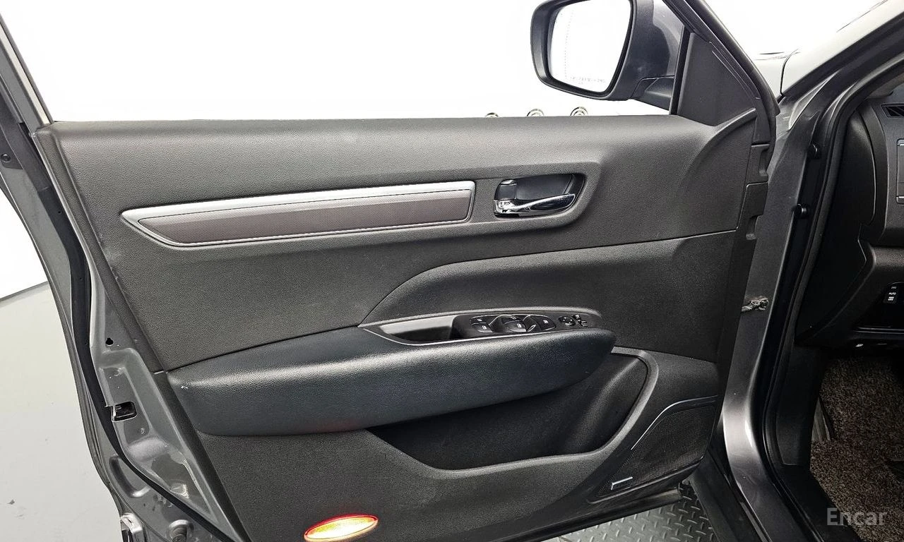 Renault Samsung QM6 * КОЖА* ПОДГРЕВ* ОБДУХВАНЕ* КАМЕРА* ЛЕД* , снимка 17 - Автомобили и джипове - 54460270