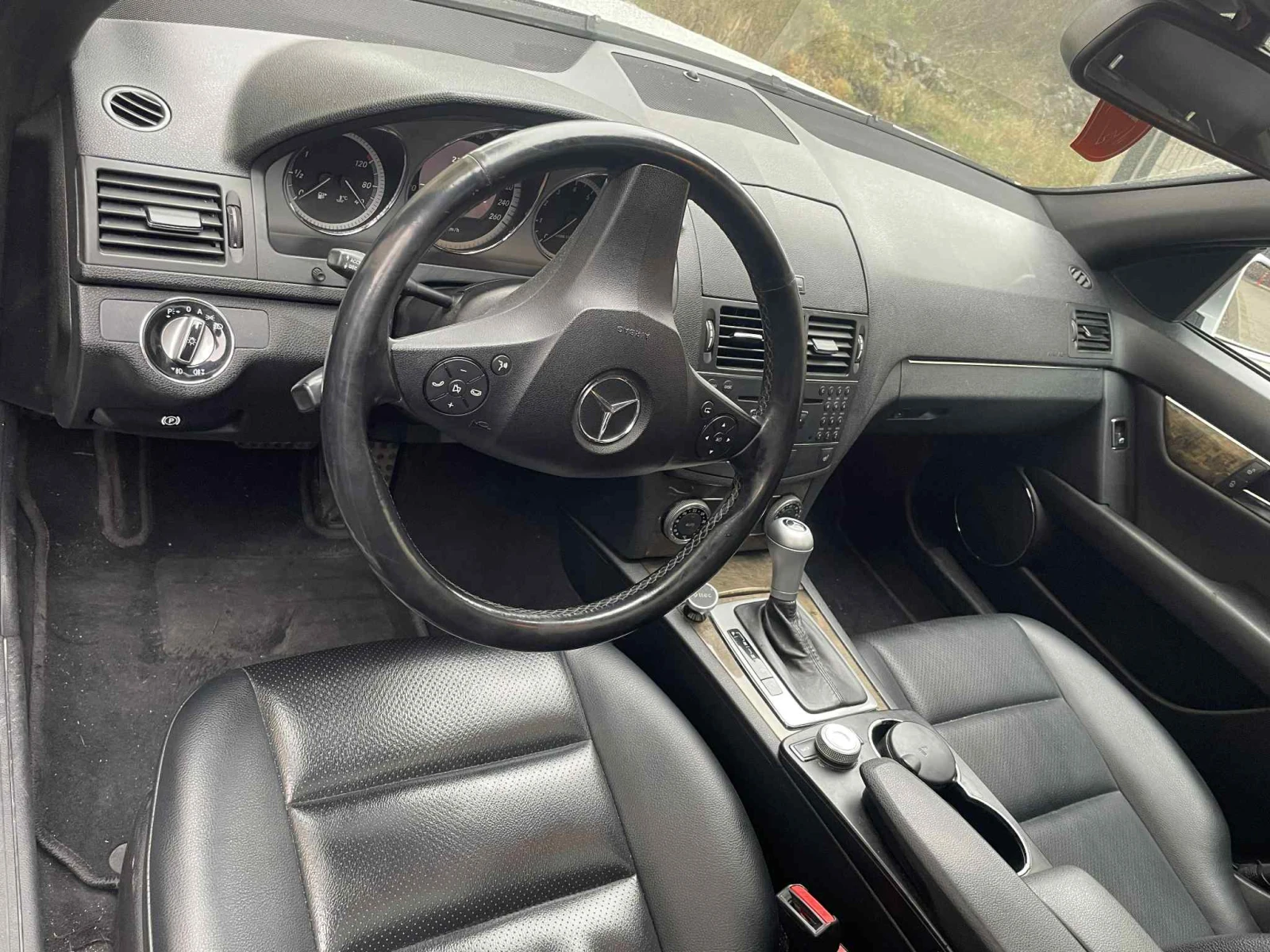 Mercedes-Benz C 250, снимка 4 - Автомобили и джипове - 54572187