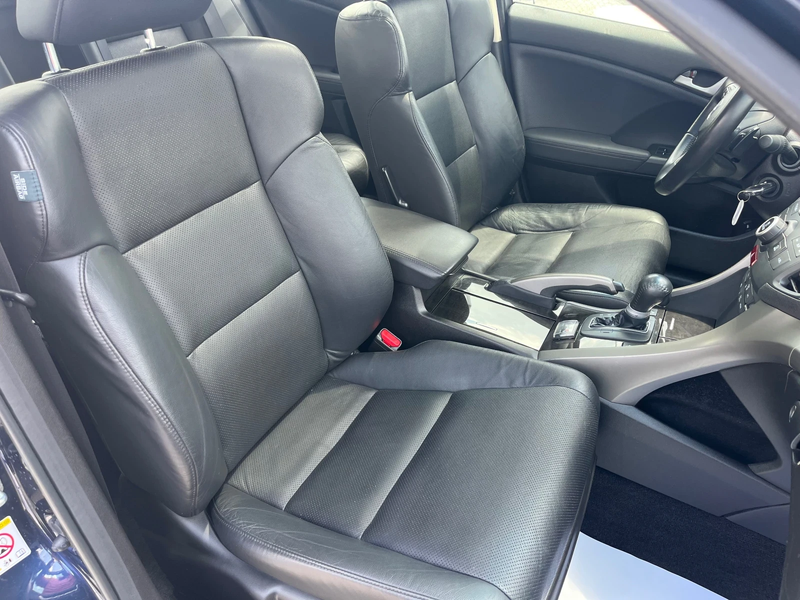 Honda Accord 2.4 VTEC Automat 200кс, снимка 14 - Автомобили и джипове - 54619259