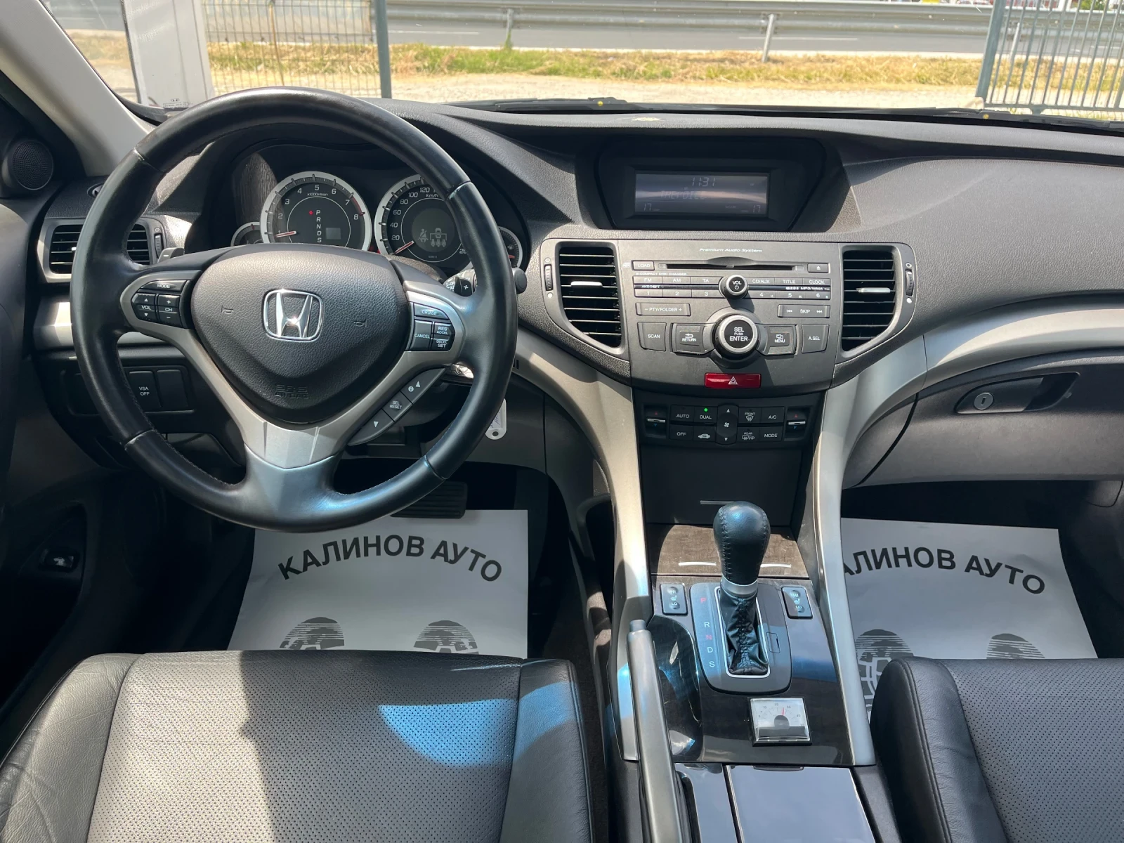 Honda Accord 2.4 VTEC Automat 200кс, снимка 9 - Автомобили и джипове - 54619259