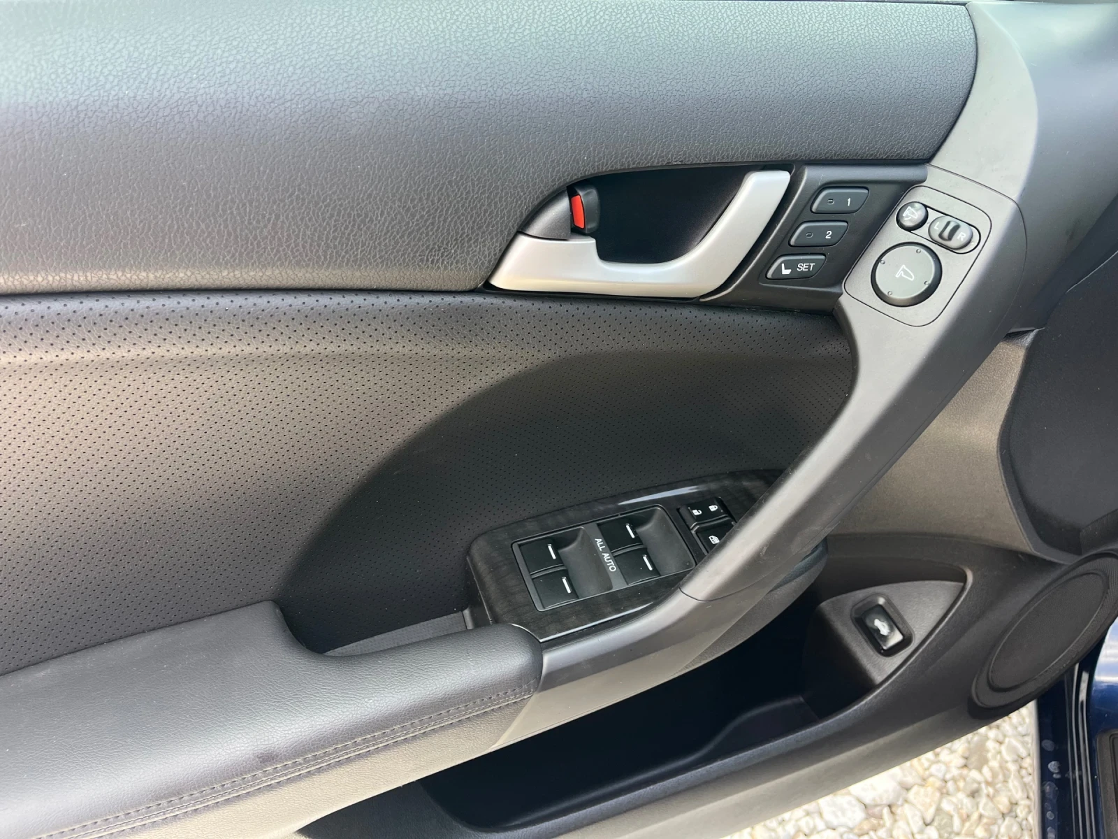 Honda Accord 2.4 VTEC Automat 200кс, снимка 13 - Автомобили и джипове - 54619259