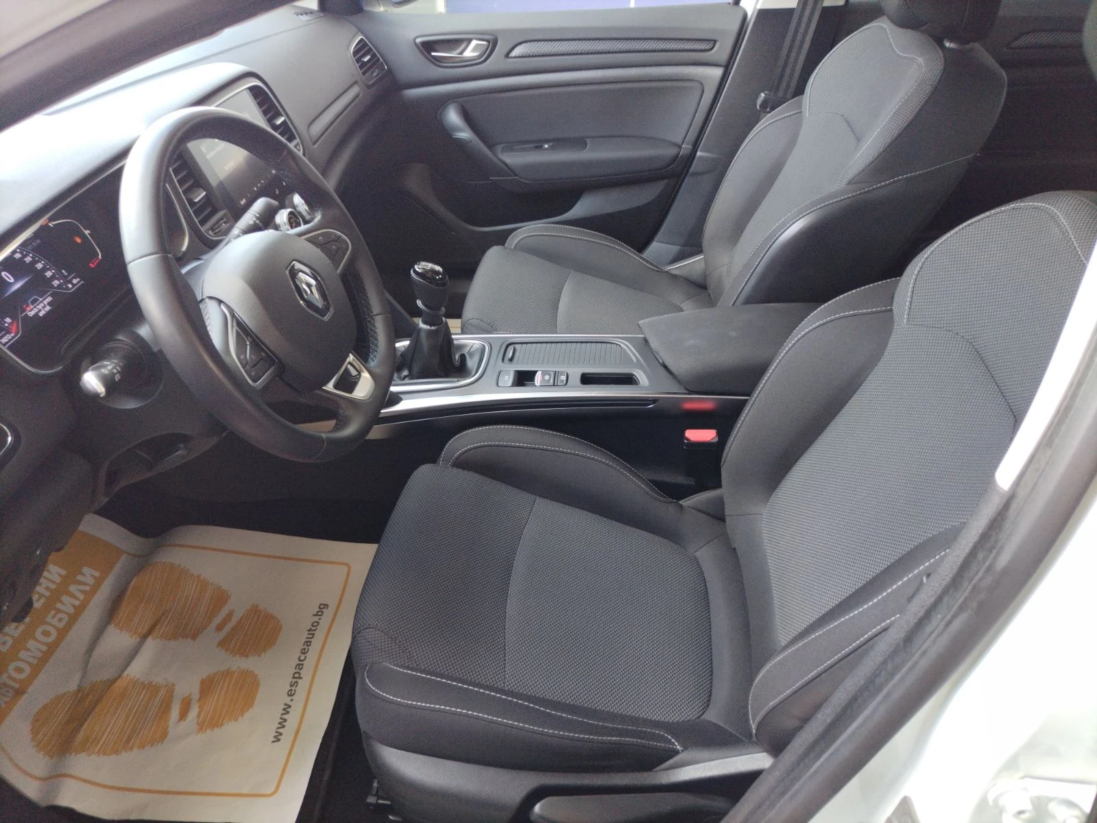 Renault Megane 1.3Tce/ 140�.�. | Mobile.bg � ����������� 13