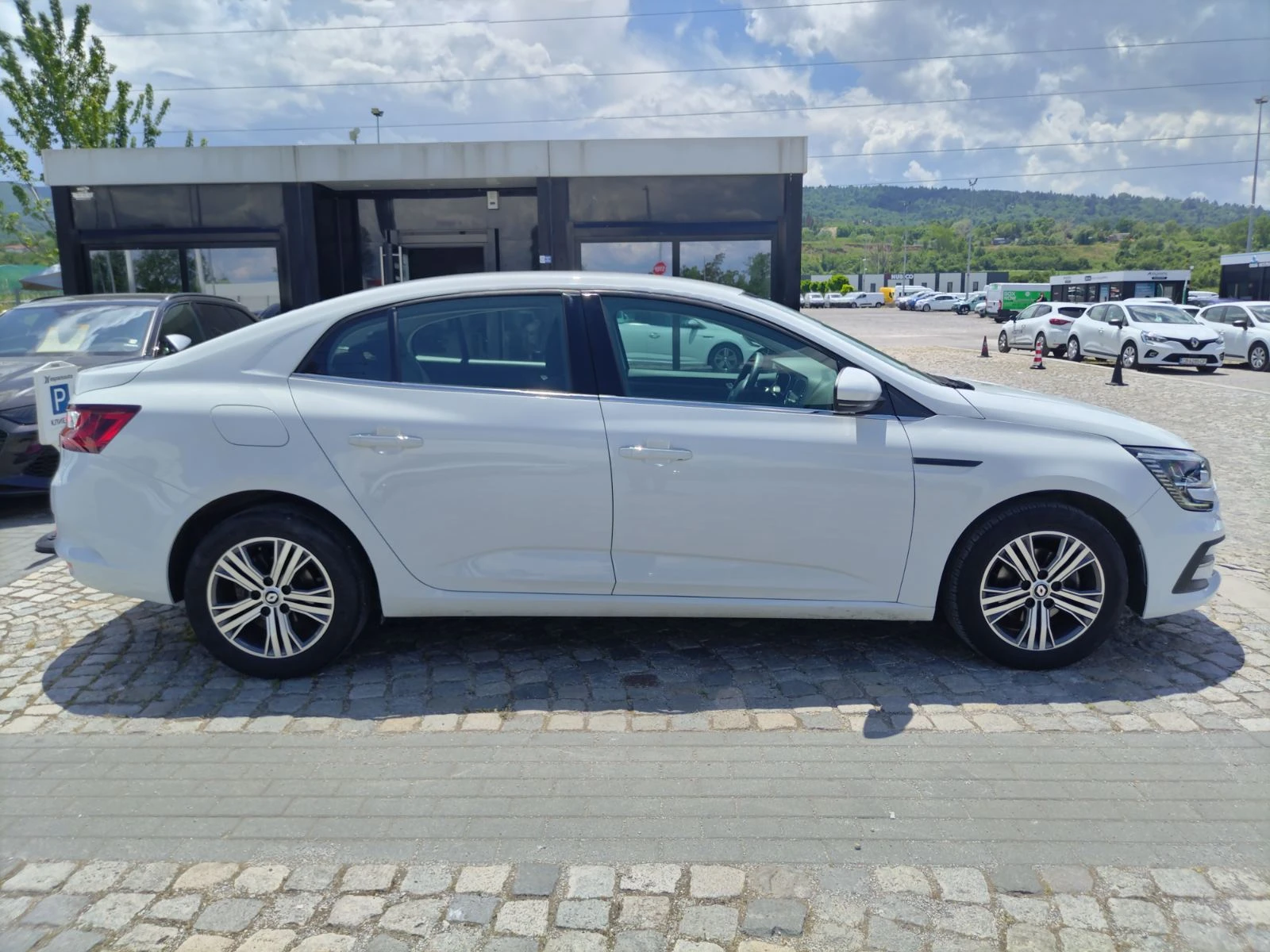 Renault Megane 1.3Tce/ 140�.�. | Mobile.bg � ����������� 8