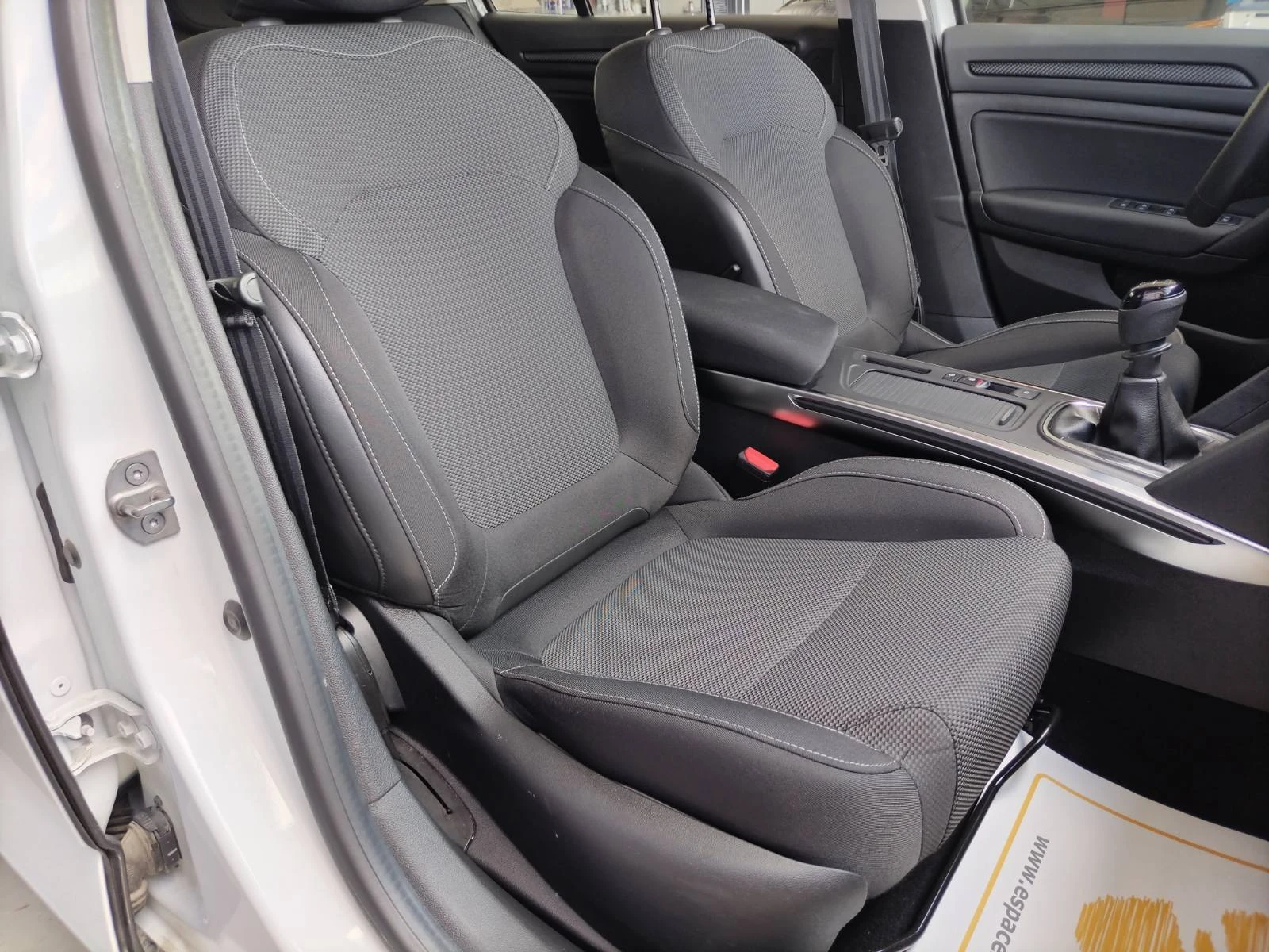 Renault Megane 1.3Tce/ 140�.�. | Mobile.bg � ����������� 15