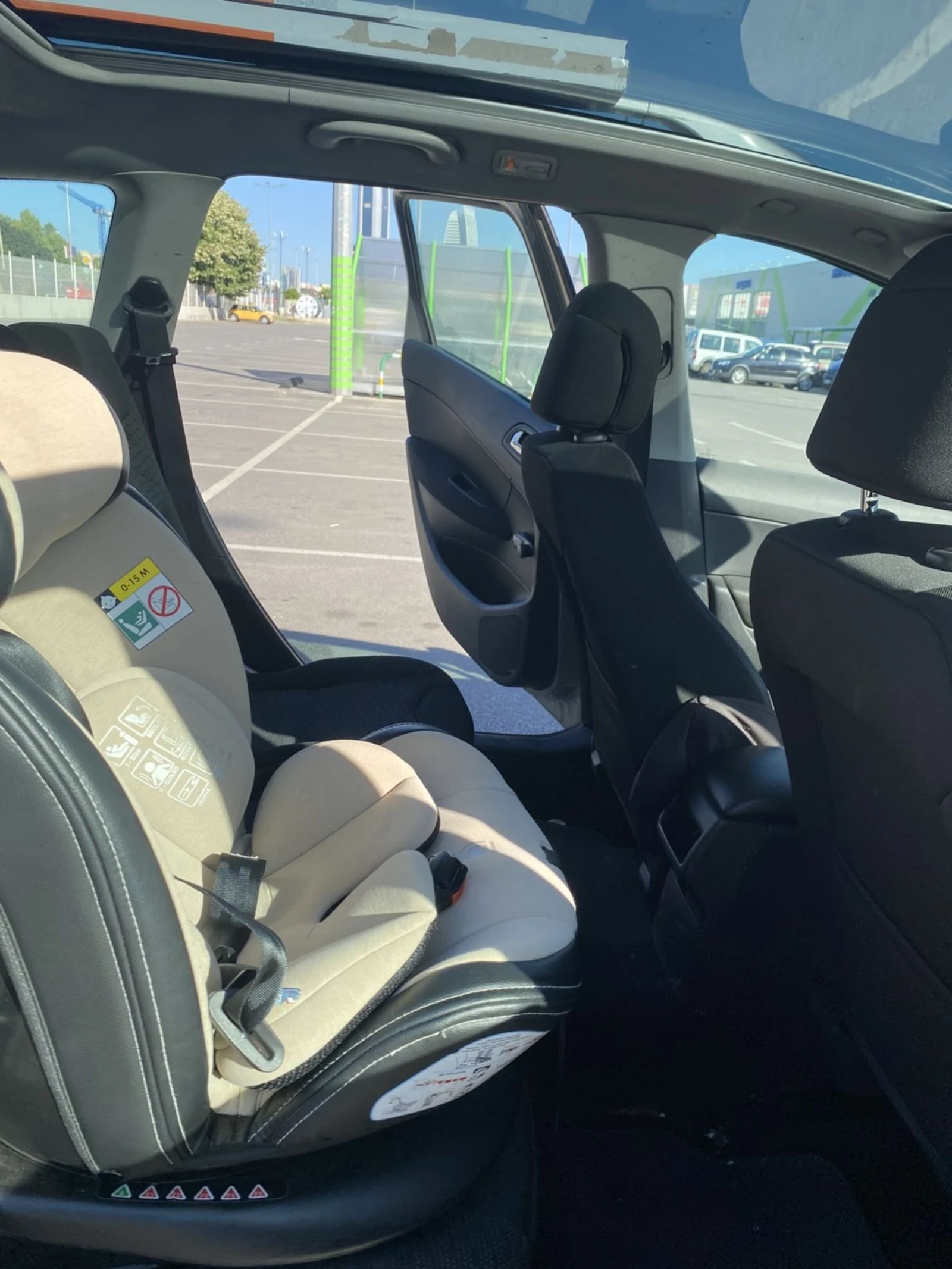 Peugeot 308 1.6 SW, снимка 9 - Автомобили и джипове - 55159300