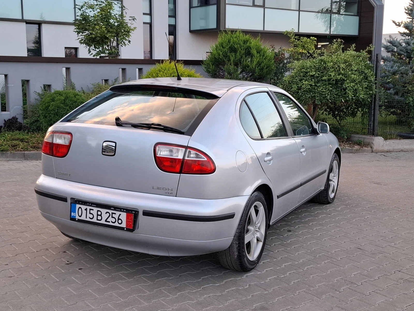 Seat Leon 1.9TDI* (90кс)* * FACELIFT* КОЖА* HOB BHOC* * , снимка 14 - Автомобили и джипове - 55286902