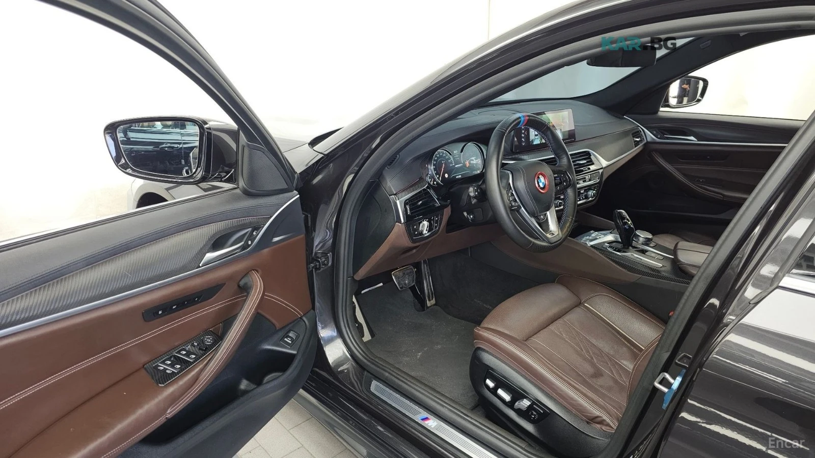 BMW 530 XDRIVE* MSPORT* КОЖА* ОБДУХВ* 360* ПАНО* HEAD UP, снимка 9 - Автомобили и джипове - 55335759