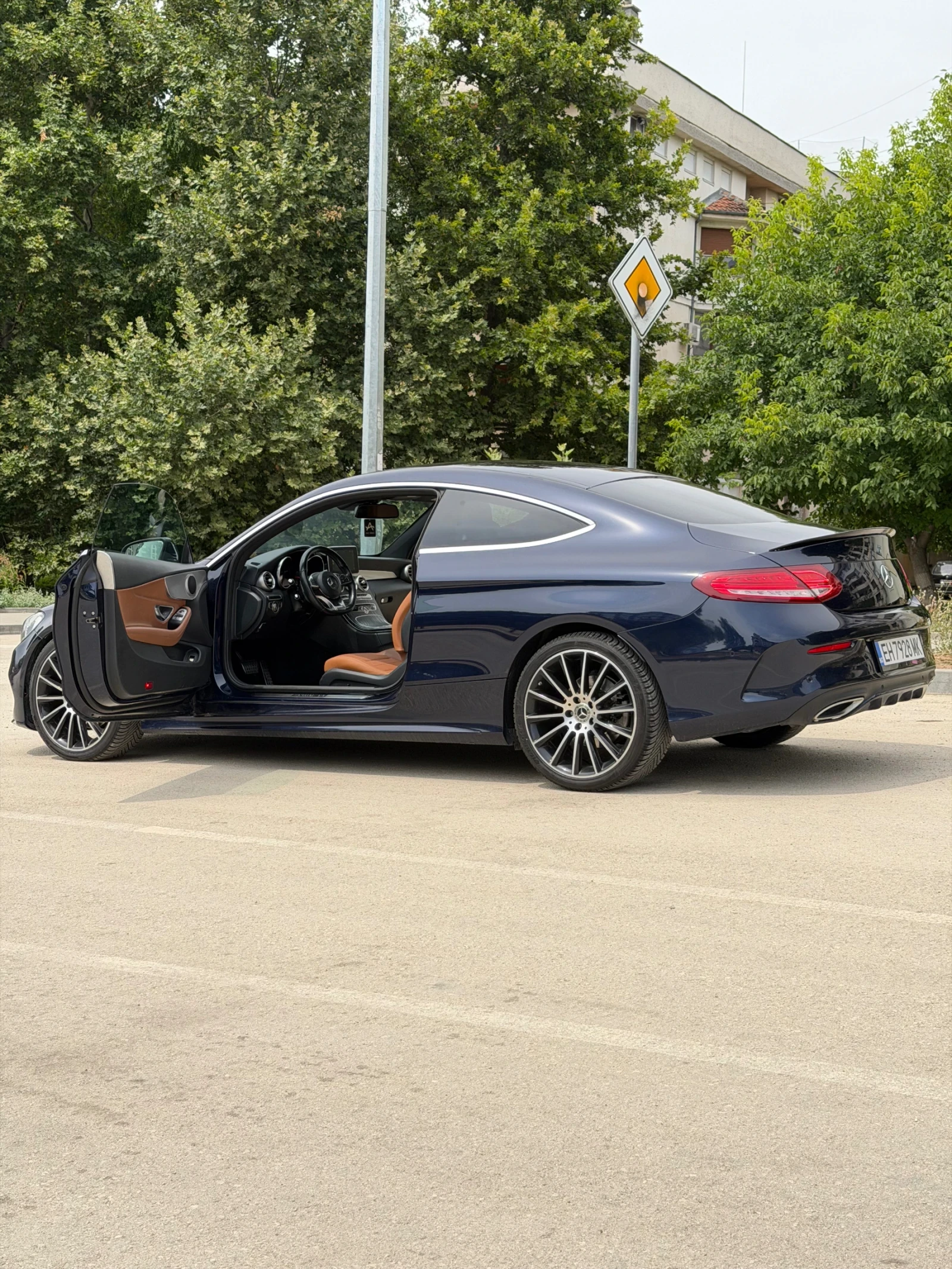 Mercedes-Benz C 220, снимка 17 - Автомобили и джипове - 55410833