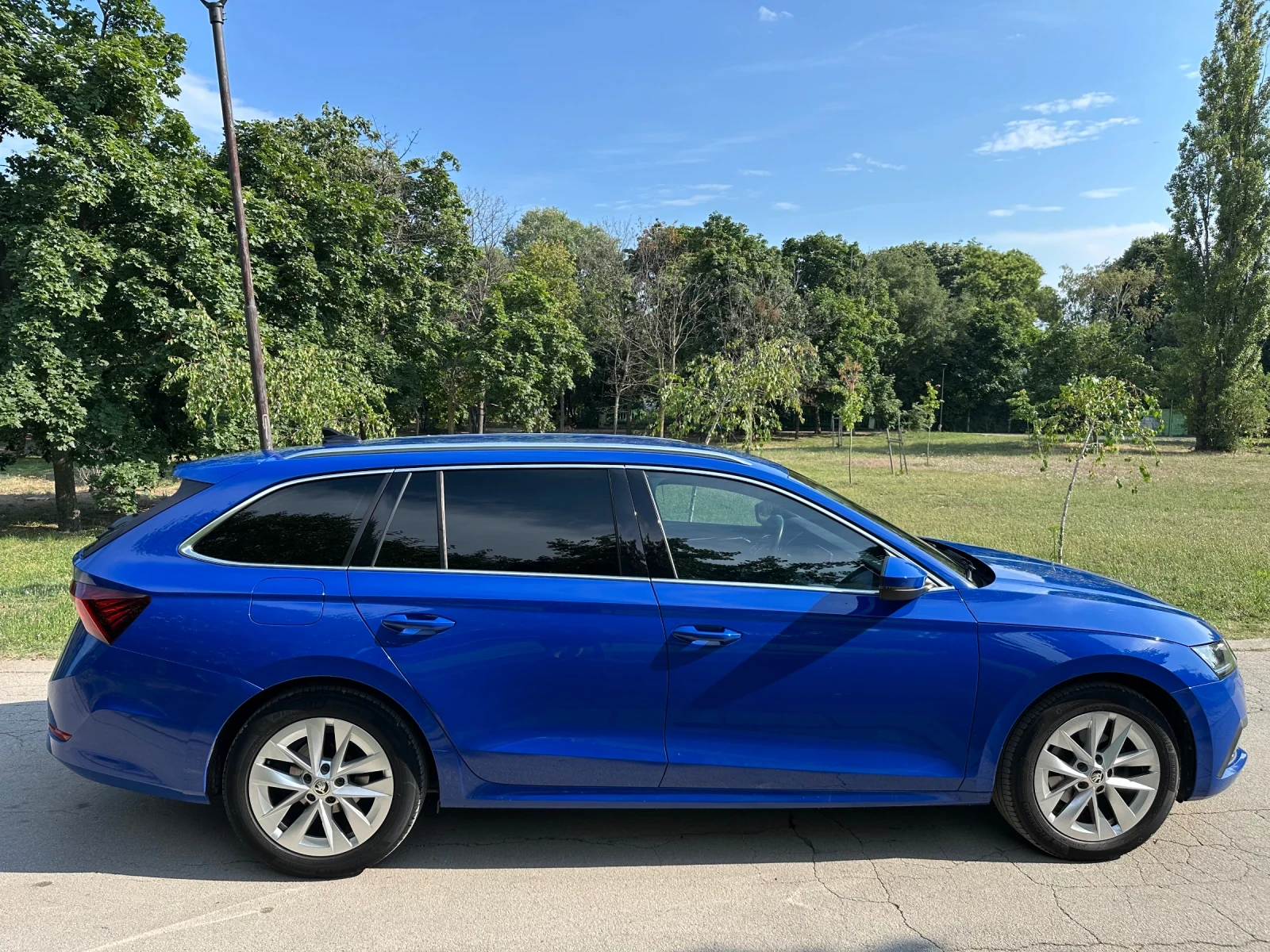 Skoda Octavia 2.0 tdi  First Edition, снимка 5 - Автомобили и джипове - 55433538