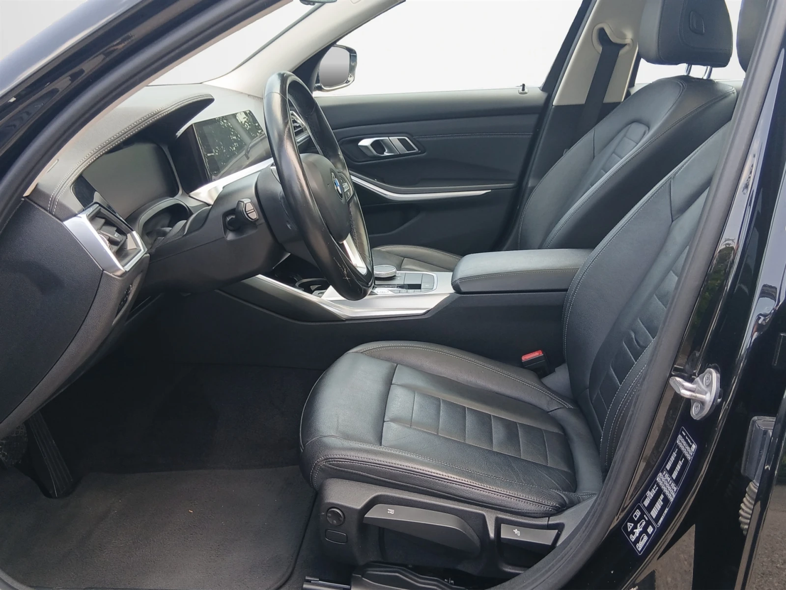 BMW 320 xDrive, снимка 6 - Автомобили и джипове - 55559928