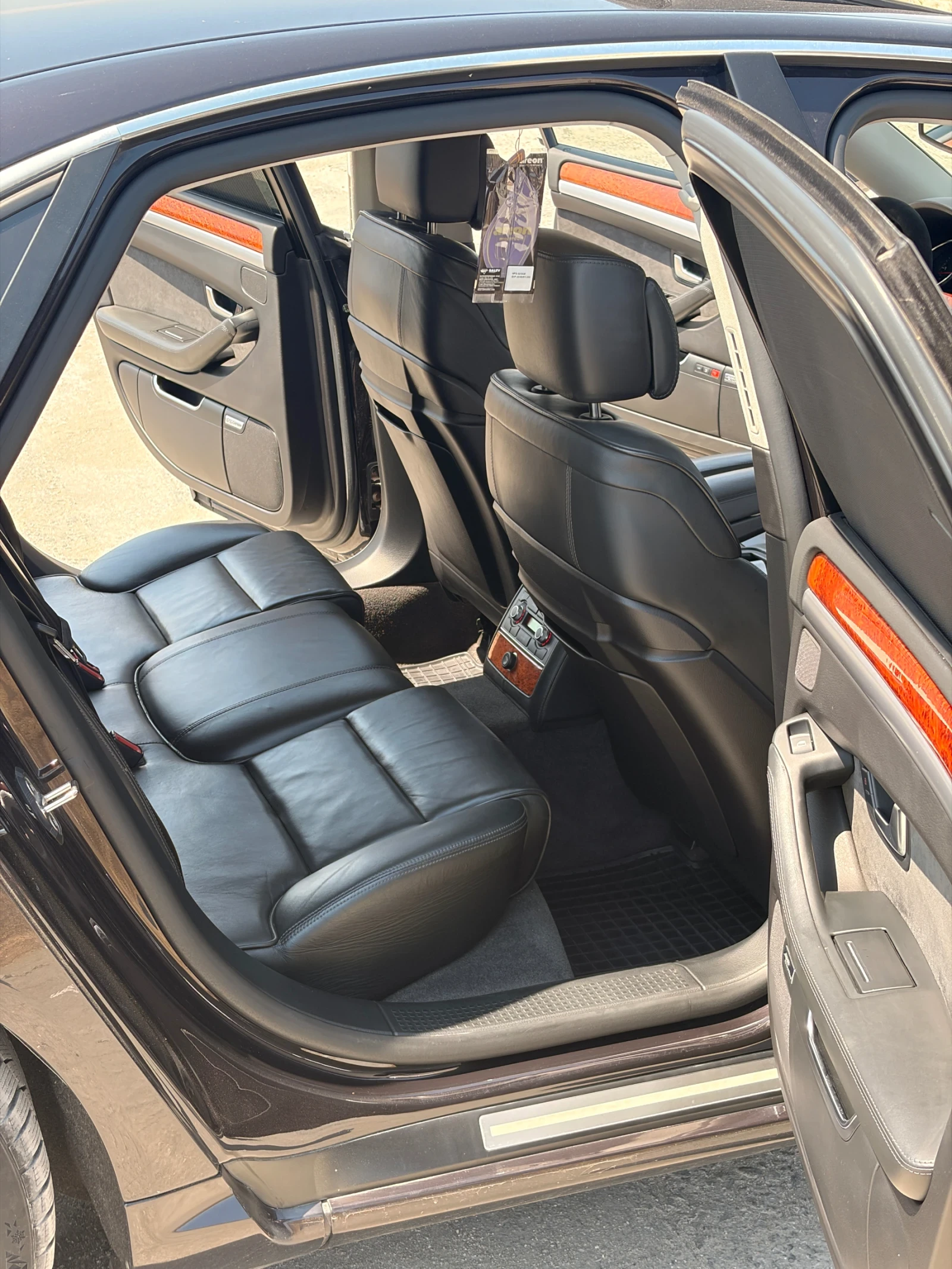 Audi A8 4.2TDi, снимка 8 - Автомобили и джипове - 55599136