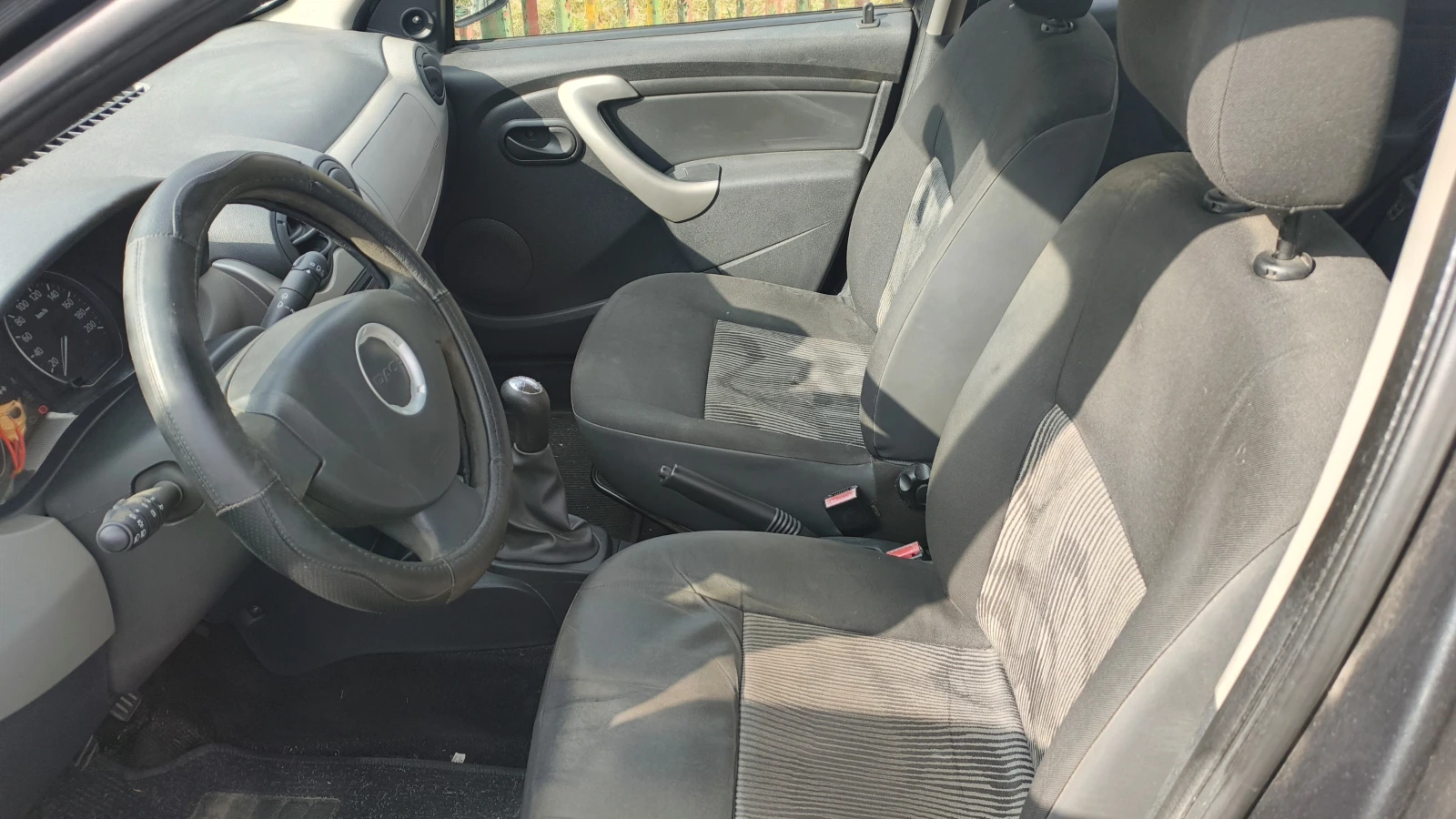 Dacia Sandero 1, 2 бензин, снимка 7 - Автомобили и джипове - 56257762
