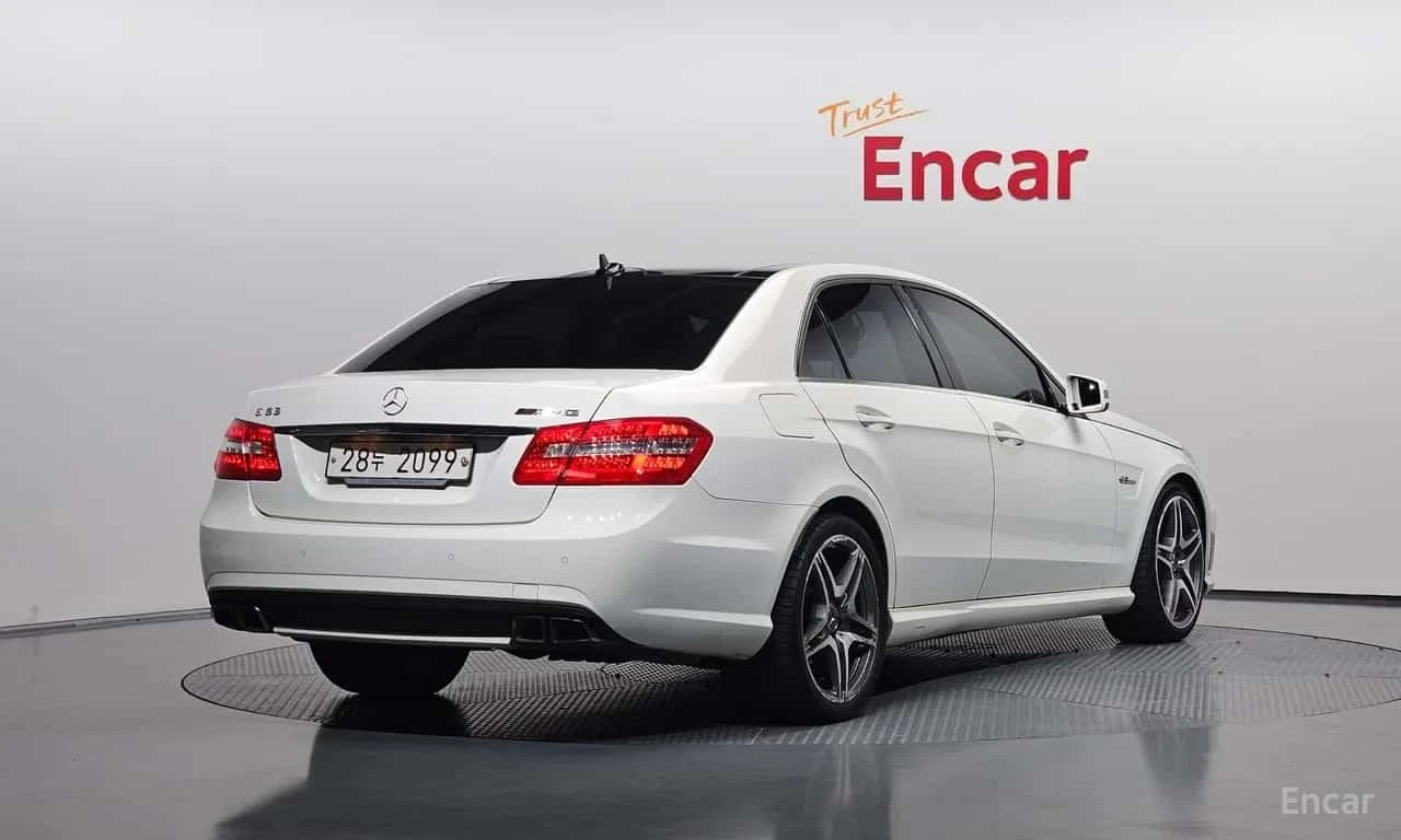 Mercedes-Benz E 63 AMG * E63 * ЦЕНА ДО БГ, снимка 2 - Автомобили и джипове - 56545598