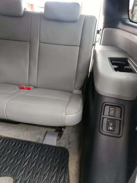 Toyota Sequoia 5.7 v8, снимка 11