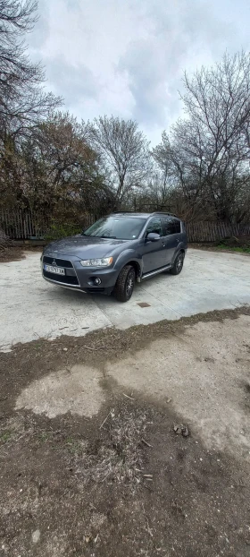 Mitsubishi Outlander 2.2 DiD-156к.с 4х4, снимка 2