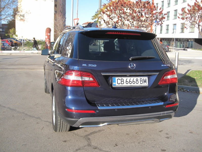 Mercedes-Benz ML 350  4 MATIC НА ПРУЖИНИ  PANORAMA KEYLESS, снимка 5 - Автомобили и джипове - 47930209