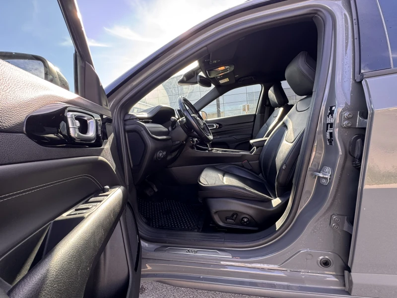 Jeep Compass S-Model, снимка 9 - Автомобили и джипове - 52561425