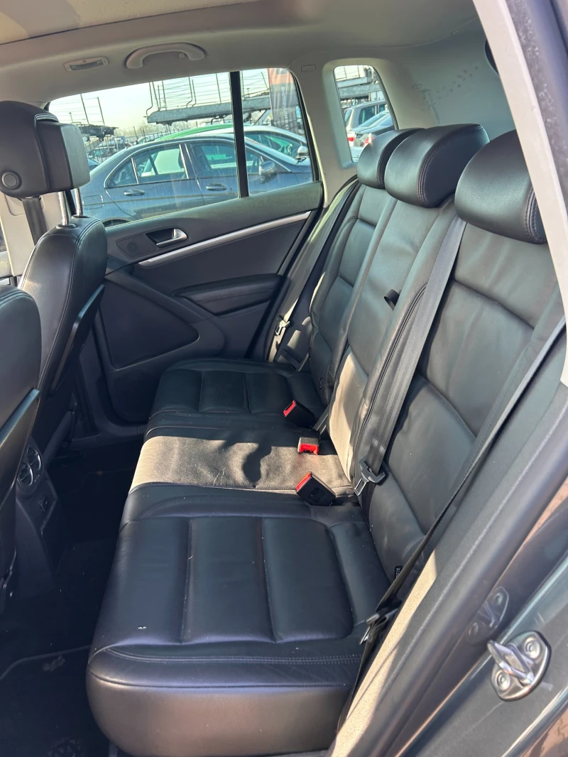 VW Tiguan 2.0TSI 4MOTION PANORAMA/NAVI/KOJA EURO 5, снимка 10 - Автомобили и джипове - 52850889