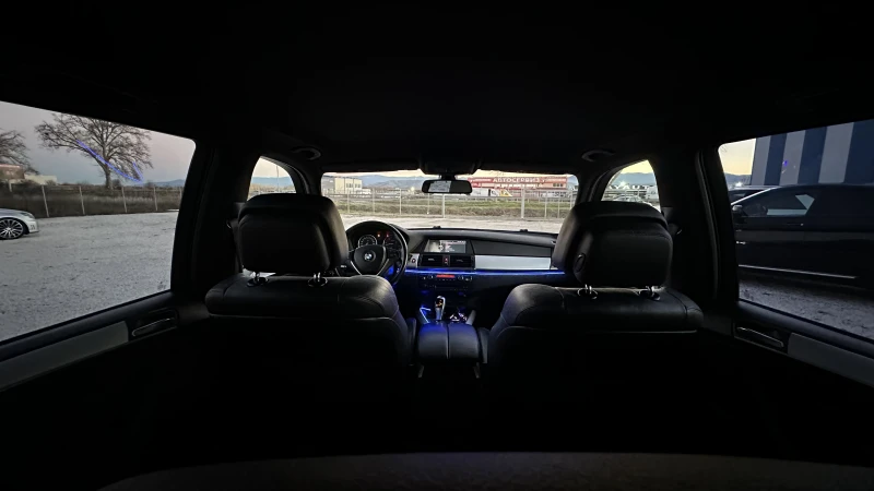 BMW X5 4.0D XDrive | FACELIFT | РЕКАРО | OБСЛУЖЕНА , снимка 9 - Автомобили и джипове - 52929946