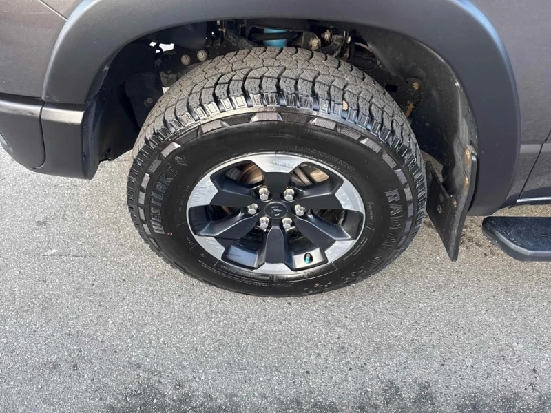 Dodge RAM 1500 * Rebel 4x4 Crew Cab 5'7" Box * CARFAX * , снимка 7 - Автомобили и джипове - 53191545